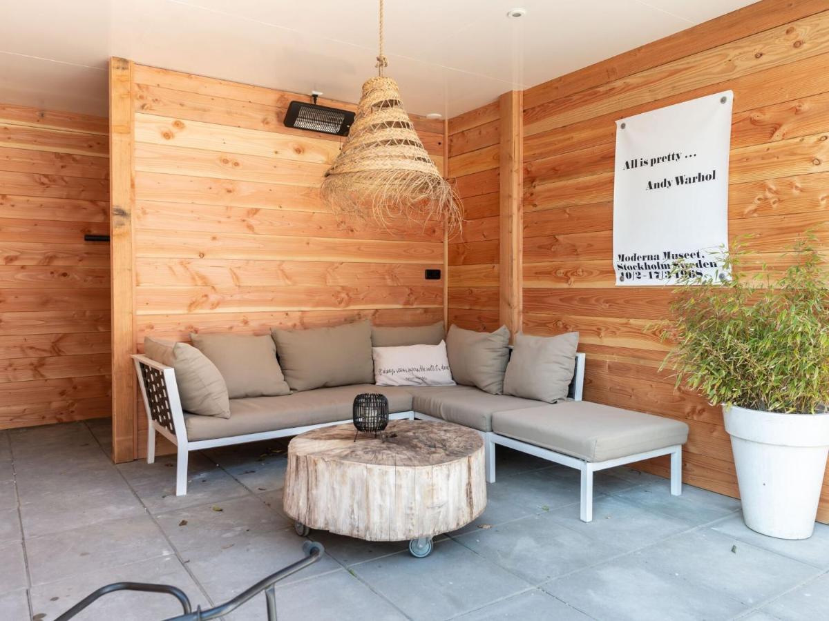 Cosy Holiday Home In Oostkapelle With A Garden Eksteriør bilde