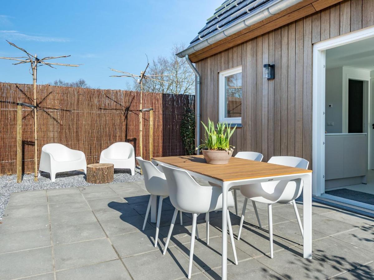 Cosy Holiday Home In Oostkapelle With A Garden Eksteriør bilde